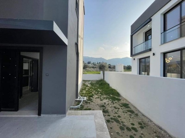 3+1 PRIVATE GARDEN ZERO TRIPLEX VILLA WITH A WIDE TERRACE WITH A GREAT VIEW FOR SALE IN ÇATALKOY, KYRENIA, VERY CLOSE TO THE MAIN ROAD! ** 