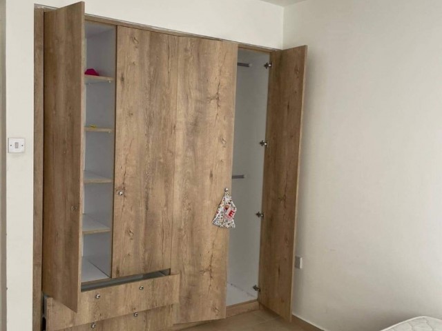 3+1 VOLL MÖBLIERTE RESIDENZ WOHNUNG ZUR MIETE IN KYRENIA ZENTRUM ZU FUß VON ÜBERALL ** 