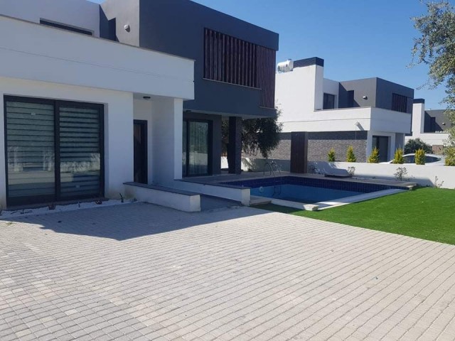 K VILLA ZU VERMIETEN MIT LUXURIÖSEM POOL IN OZANKÖY ** 