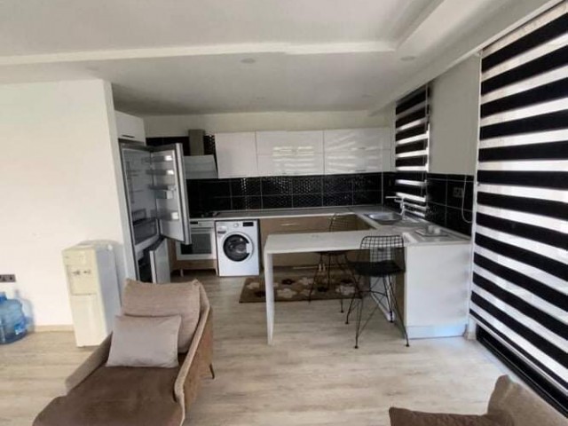 WIR BRINGEN LUXUS IN IHR ZUHAUSE..2+1 VOLL MÖBLIERTE RESIDENZ WOHNUNG ZU VERMIETEN IN DER NÄHE VON ÜBERALL IM ZENTRUM VON KYRENIA ** 