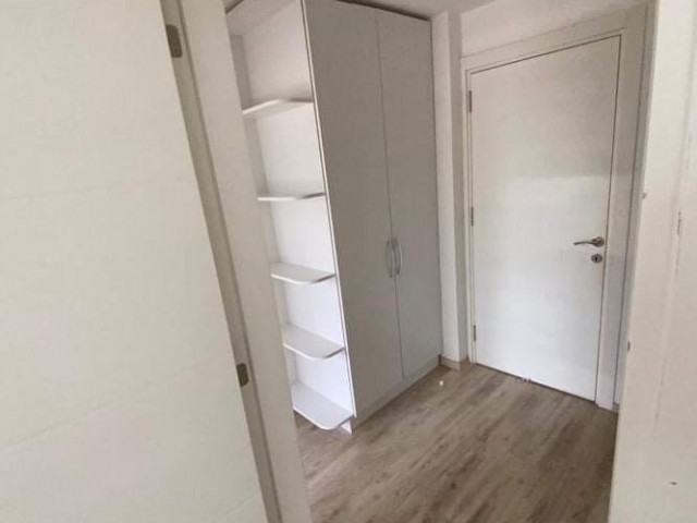 WIR BRINGEN LUXUS IN IHR ZUHAUSE..2+1 VOLL MÖBLIERTE RESIDENZ WOHNUNG ZU VERMIETEN IN DER NÄHE VON ÜBERALL IM ZENTRUM VON KYRENIA ** 