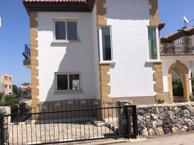 RENT A VILLA FOR THE PRICE OF AN APARTMENT!..DETACHED 3+1 DUPLEX VILLA FOR SALE WITH PRIVATE GARDEN BARBECUE EQUIVALENT COB LOAN ** 