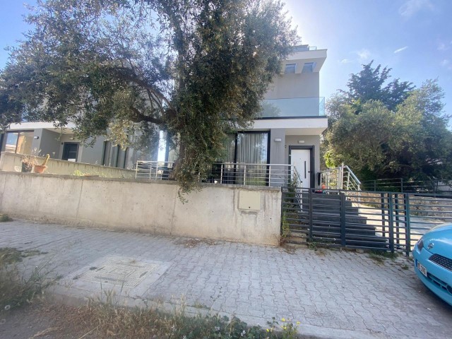 VILLA ZU VERMIETEN IN KYRENIA OZANKÖY ** 