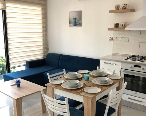 1+1 VOLL MÖBLIERTE RESIDENZ WOHNUNG ZUM VERKAUF IN SEHR GUTER LAGE IM ZENTRUM VON KYRENIA ** 