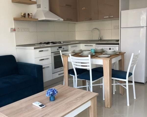 1+1 VOLL MÖBLIERTE RESIDENZ WOHNUNG ZUM VERKAUF IN SEHR GUTER LAGE IM ZENTRUM VON KYRENIA ** 