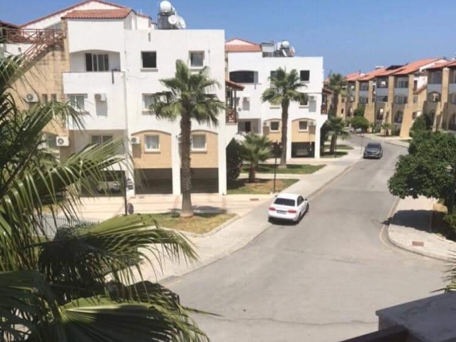 Gelegenheit für die Erstreckung..1+1 VOLL MÖBLIERTE GEPFLEGTE WOHNUNG ZUR MIETE IN DER ZENTRALEN PATARA-STADT KYRENIA 300 LLOGARA MONAT ** 