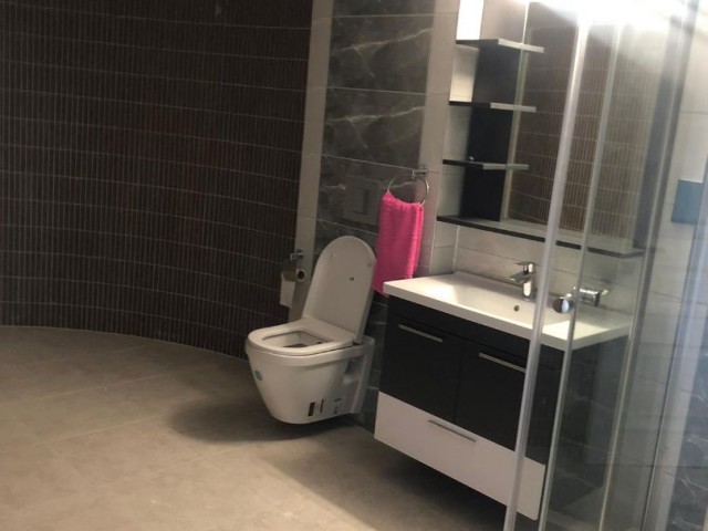 PENTHOUSE-WOHNUNG ZUM VERKAUF IN KYRENIA DE ENSUITE, DER HAUPTSTADT DER SCHÖNHEIT UND RUHE ** 