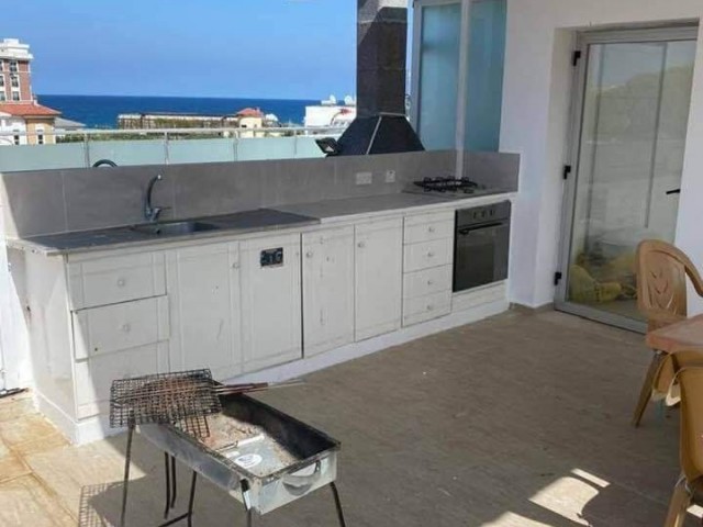 VOLL MÖBLIERTE 2 + 1 GEPFLEGTE WOHNUNG IN KYRENIA KARAOGLANOGLU MIT HERRLICHER AUSSICHT MIT PRIVATER TERRASSE IN DER NÄHE DES MEERES ** 