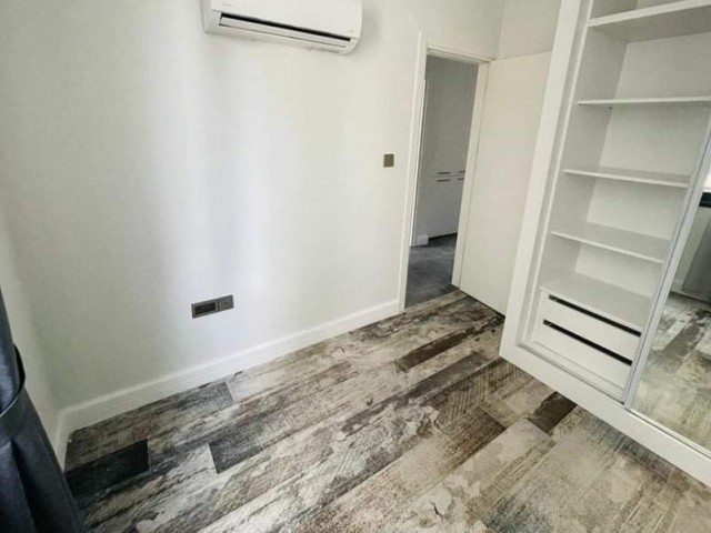 WIR BRINGEN LUXUS IN IHR ZUHAUSE..2+1 VOLL MÖBLIERTE RESIDENZ WOHNUNG ZUR MIETE IM HAFENVIERTEL IN DER NÄHE VON ÜBERALL IM ZENTRUM VON KYRENIA ** 