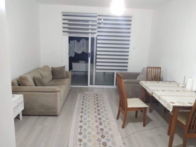 2 + 1 VOLL MÖBLIERTE WOHNUNG ZUR MIETE IN DER NÄHE VON KYRENIA ZENTRUM ** 