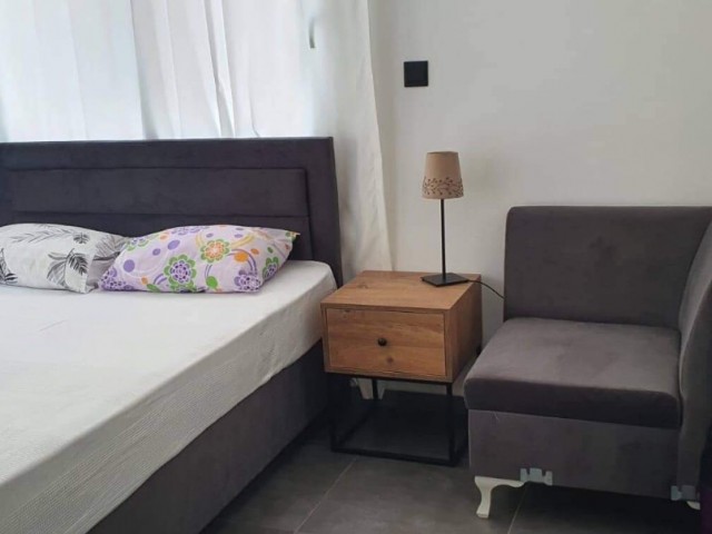 FIRSATT ✨ ..1 + 1 FULLY FURNISHED APARTMENT FOR RENT WITH A CLOSED AREA OF 75m2 WITH A SEPARATE KITCHEN -SPACIOUS BALCONY LOCATED VERY CLOSE TO THE STREET IN THE ALSANCAK DISTRICT OF KYRENIA ** 