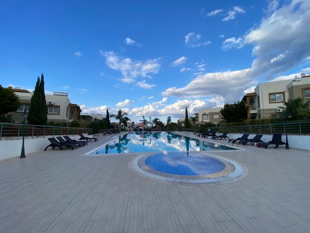  In Kyrenia (Karakum region), the magnificent location (close to stops and market, rest) 1+1 is waiting for its new tenant! 6 months rent 500stg 12 months in advance payment 450 Stg