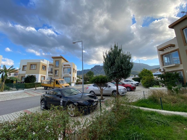  In Kyrenia (Karakum region), the magnificent location (close to stops and market, rest) 1+1 is waiting for its new tenant! 6 months rent 500stg 12 months in advance payment 450 Stg