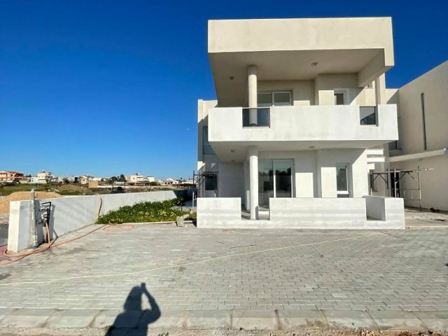 3 + 1 Zero Apartments in the Tuzla District of Famagusta ** 