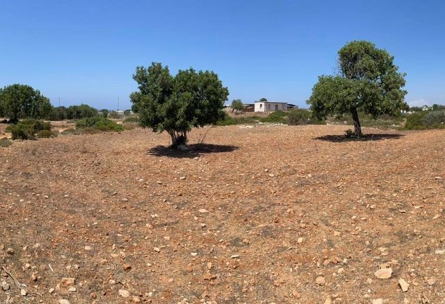 1 Acre of Land for Sale in Yenierenkoy ** 