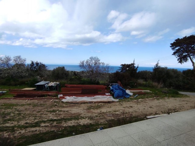 Haus Zum Verkauf Mit Meerblick In Sipahi ** 