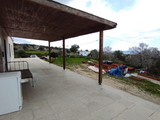 Haus Zum Verkauf Mit Meerblick In Sipahi ** 