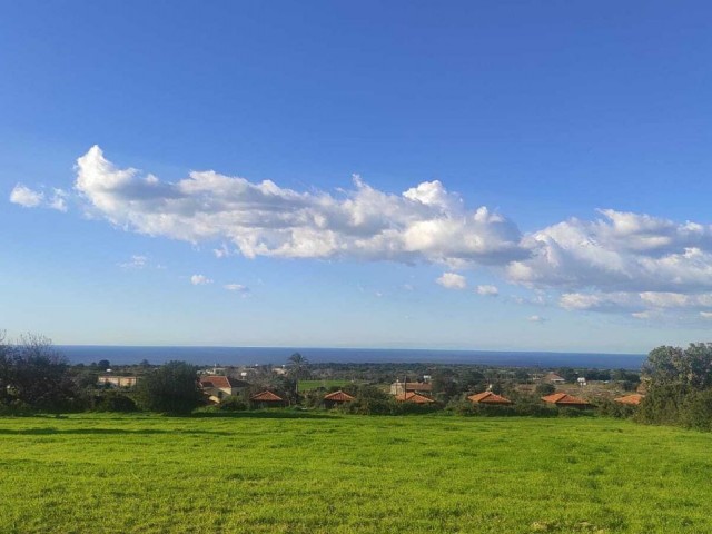 18 Hektar Land mit zonierten und Meerblick zum Verkauf in Dipkarpaz ** 