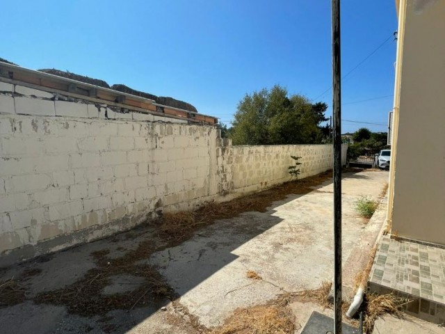 2+1 EINFAMILIENHAUS UND HAUS ZUM VERKAUF IN ISKEL-YESILKÖY ** 