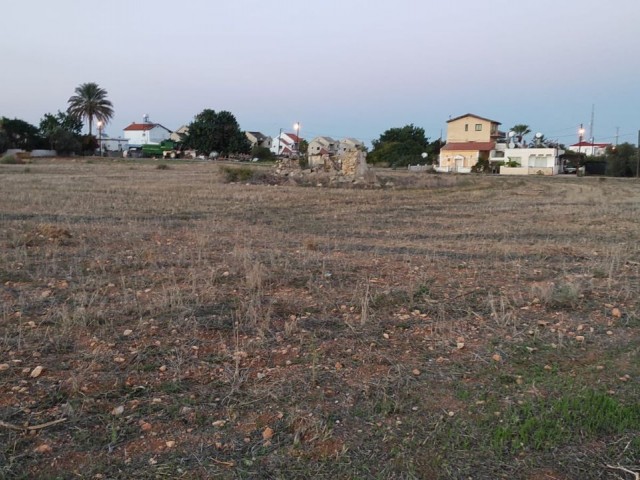 Land for sale in Iskele - Bogaztepe with sea view ** 