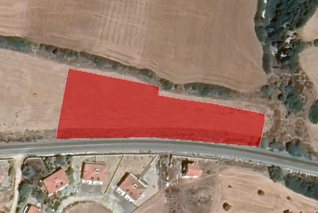 5 Acres 2 Houses of Land for Sale in New Erenkoy