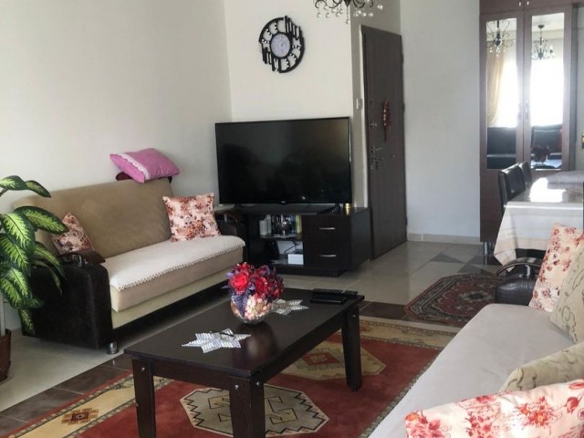 Girne merkezde satılık 2+1 daire