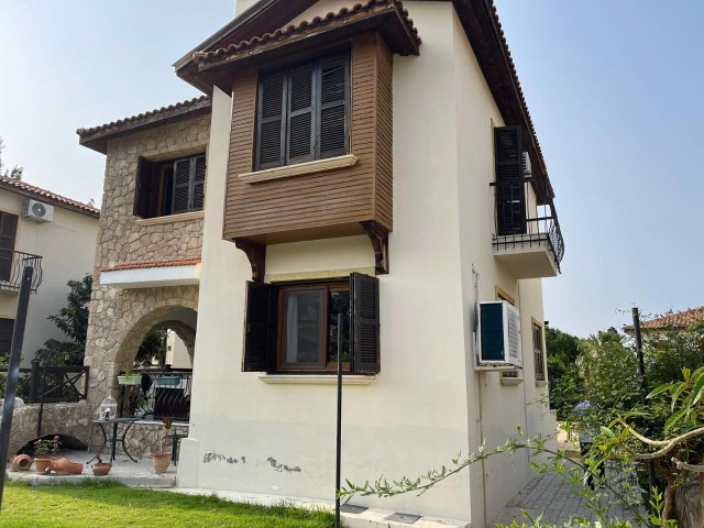 3+1 400 M2 VILLA ZUM VERKAUF IN ÇATALKÖY