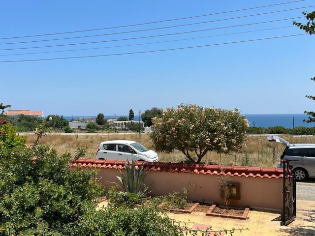 Sea view villa for sale in Bogaztepe