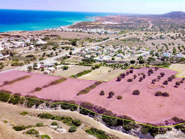 22 Dekaden Land zum Verkauf in Küçük Erenköy