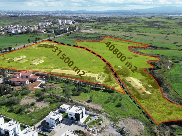 54 Acres von 3 Evlek türkischem Eigentumsrecht mit 50 % Zoneneinteilung, geeignet für den Projektbau