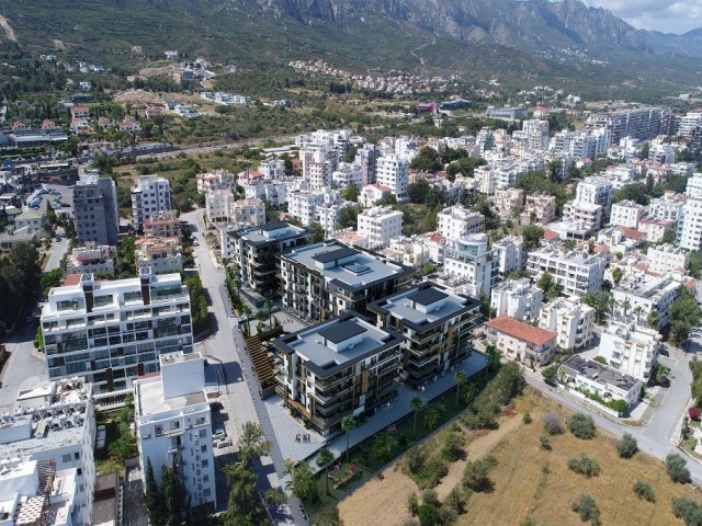 KIBRIS GIRNE MERKEZ'DE SATILIK LÜKS 1+1 2+1 3+1 PENTHOUSE