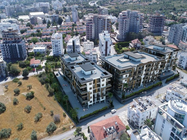 KIBRIS GIRNE MERKEZ'DE SATILIK LÜKS 1+1 2+1 3+1 PENTHOUSE