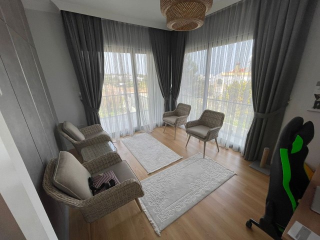 3 +1 Villa for Rent Equipped with Luxury Goods in an Excellent Location in Kyrenia Alsancak