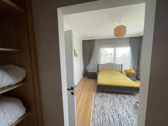 3 + 1 Villa zur Miete in Llogara Alsancak ** 