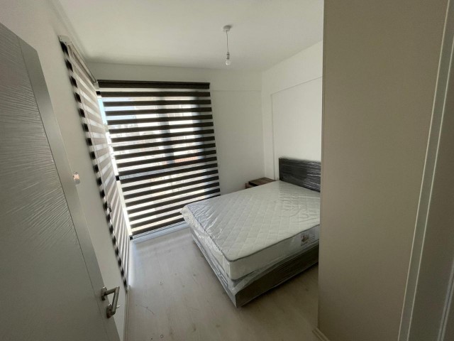 2+1 LUXUS-WOHNUNG ZUR MIETE IM ZENTRUM VON KYRENIA ,NEU MÖBLIERT ** 