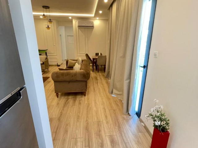 125 m2 2+1 Luxus-Wohnung zum Verkauf mit eigenem Bad in Zypern Kyrenia Zentrum ** 