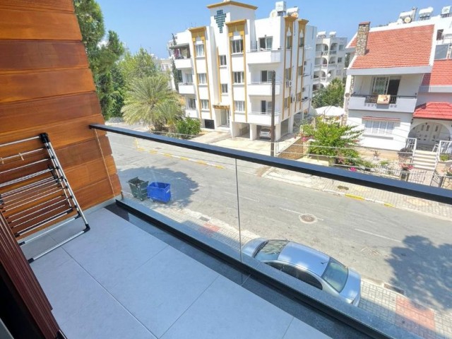 Girne Merkez'de Türk Koçanlı Full Eşyalı Satılık 2+1 Daire