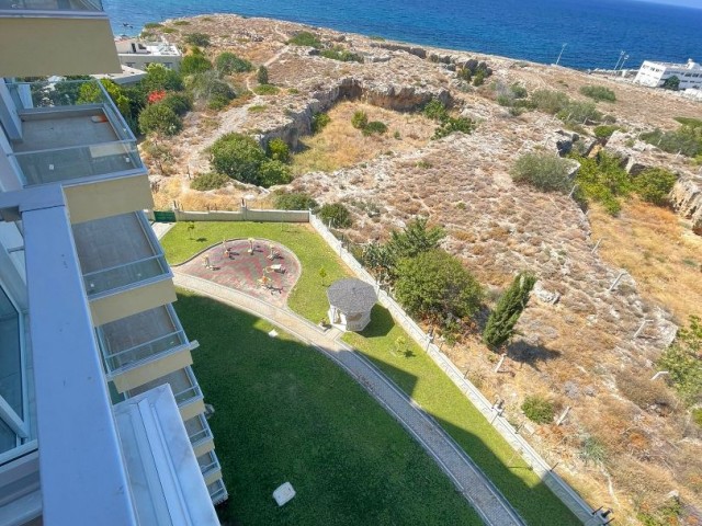 3+1 LUXUS-WOHNUNG ZUM VERKAUF IN ZYPERN KYRENIA ZENTRUM, VOR ORT, DIREKT AM MEER ** 