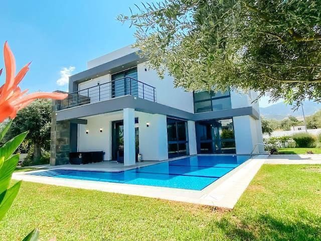 CYPRUS KYRENIA ALSANCAK 3 + 1 LUXURY VILLA FOR SALE WITH PRIVATE POOL, FULLY FURNISHED, CENTRAL AIR CONDITIONING SYSTEM ** 