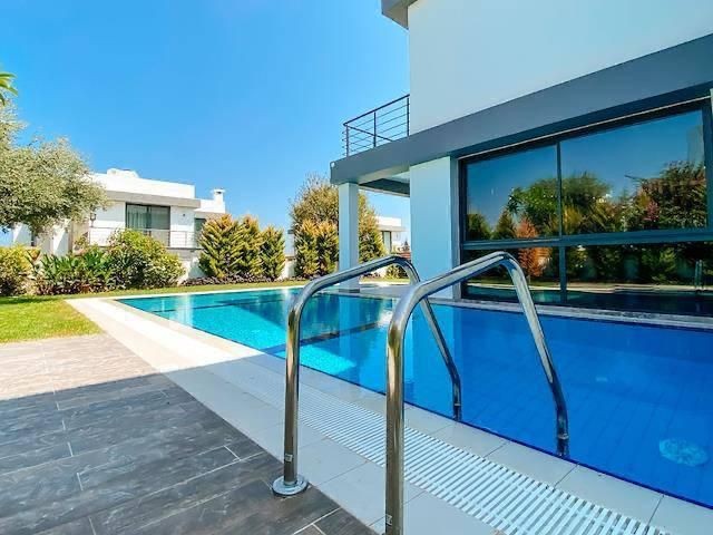 CYPRUS KYRENIA ALSANCAK 3 + 1 LUXURY VILLA FOR SALE WITH PRIVATE POOL, FULLY FURNISHED, CENTRAL AIR CONDITIONING SYSTEM ** 