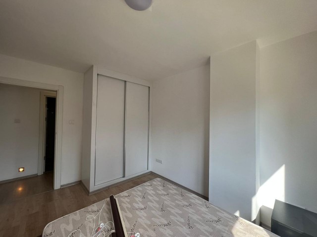 2+1 WOHNUNG ZUR MIETE IM ZENTRUM VON KYRENIA ** 