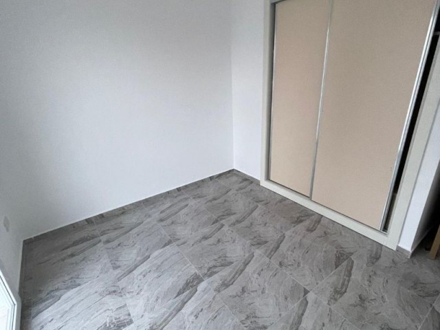 KIBRIS GİRNE ALSANCAK'TA  ULAŞIMI KOLAY 2+1 SATILIK FIRSAT FİYATLI DAİRE