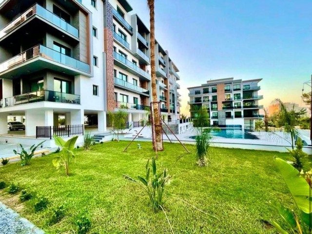 LUXURIOUS 2+1 FLAT FOR SALE IN KYRENIA CENTER WITH POOL