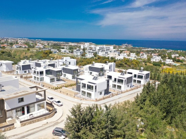 3+1 ویلاهای مدرن با منظره کوه و دریا برای فروش در قبرس GIRNE ÇATALKÖY