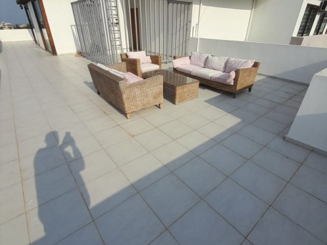 Penthouse To Rent in Girne Merkez, Kyrenia