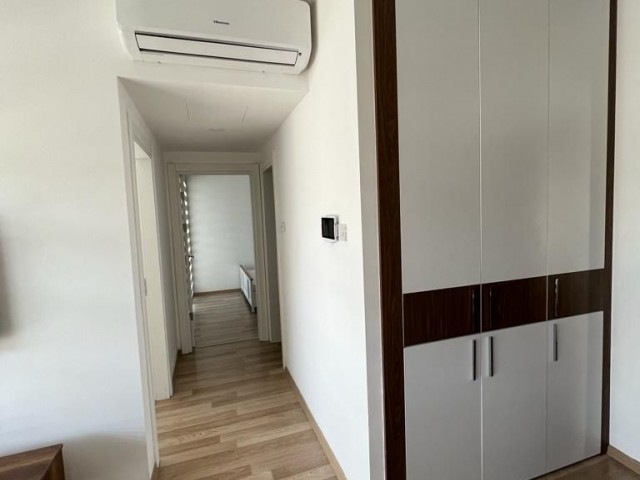 GİRNE MERKEZ'DE KİRALIK 2+1 LÜKS DAİRE