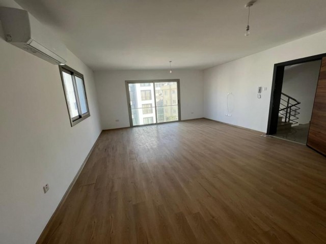 2+1 FLATS FOR SALE IN CYPRUS GIRNE CENTER