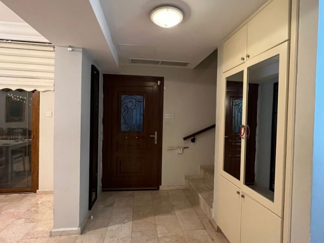 4+1 VILLA MIT PRIVATEM POOL UND GARTEN ZUM VERKAUF IN ALSANCAK, ZYPERN GIRNE