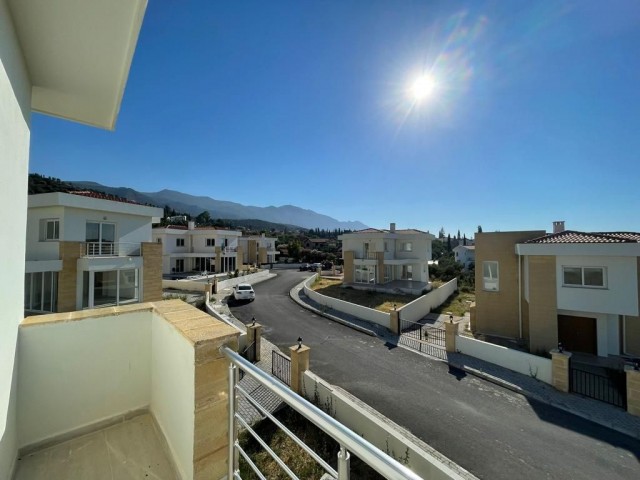 3+1 LUXURIOUS VILLA WITH MOUNTAIN AND SEA VIEW FOR SALE IN CYPRUS GIRNE YESILTEPE