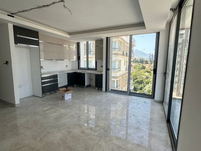 2+1 FLAT FOR SALE IN KYRENIA CENTER